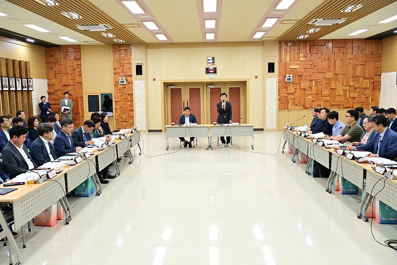 고령군, 군정정책자문위원 위촉 및 회의 개최 3